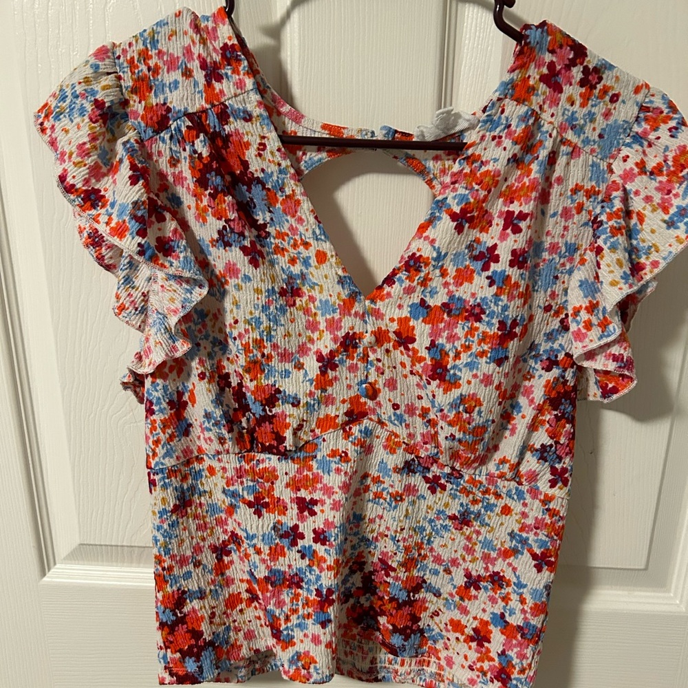 Summer top never worn